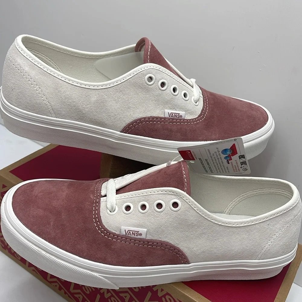 Vans Men’s Authentic
Pig Suede Withered Rose
VN000BW5CHO
Sneakers - Picture 10 of 16